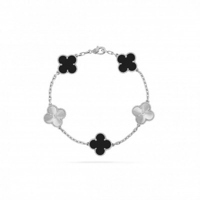 VAN CLEEF ARPELS VINTAGE ALHAMBRA BRACELET VCARP7RT00 VAN CLEEF ARPELS VINTAGE ALHAMBRA BRACELET VCARP7RT00