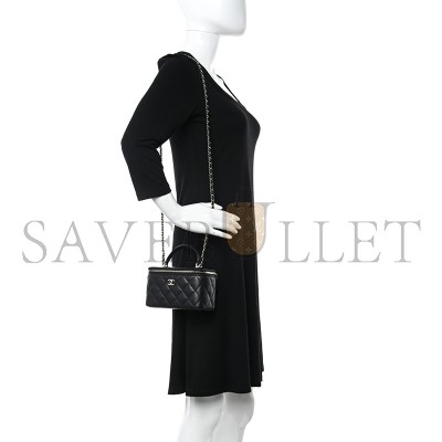 CHANEL LAMBSKIN QUILTED SMALL VANITY CASE WITH CHAIN BLACK (17*9*8cm) CHANEL LAMBSKIN QUILTED SMALL VANITY CASE WITH CHAIN BLACK (17*9*8cm)
