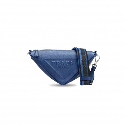 PRADA MEN'S SAFFIANO LEATHER LOGO TRIANGLE CROSSBODY BAG 2VH155 (28*18*11cm) PRADA MEN'S SAFFIANO LEATHER LOGO TRIANGLE CROSSBODY BAG 2VH155 (28*18*11cm)