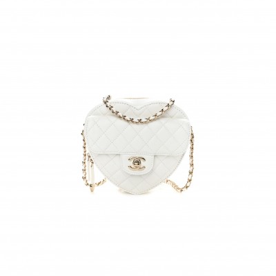 CHANEL HEART BAG LAMBSKIN IN LIGHT WHITE AS5764 (18*18*5.5cm)