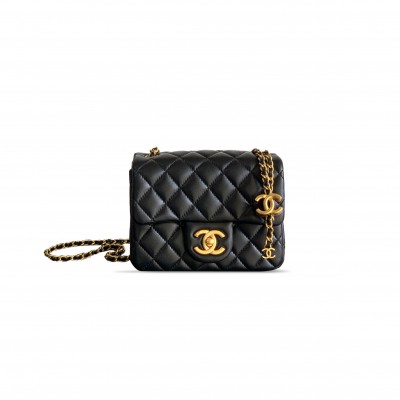 CHANEL MASTER FLAP BAG SHINY LANBSKIN IN BLACK 255229 (18*13.5*7cm)