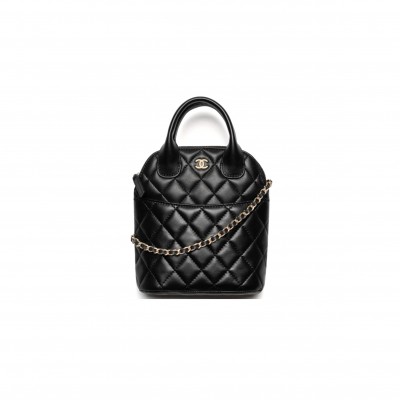 CHANEL MASTER CLUTCH WITH CHAIN SHINY LAMBSKIN IN BLACK AP4742 (18*17*6cm)