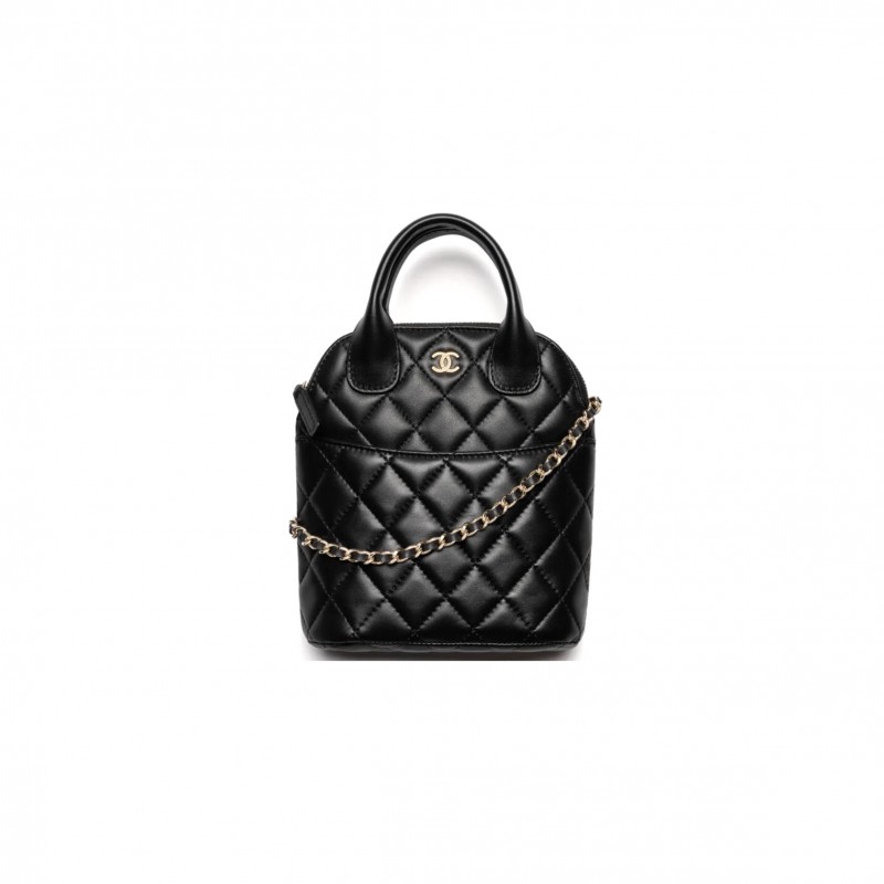CHANEL MASTER CLUTCH WITH CHAIN SHINY LAMBSKIN IN BLACK AP4742 (18*17*6cm)