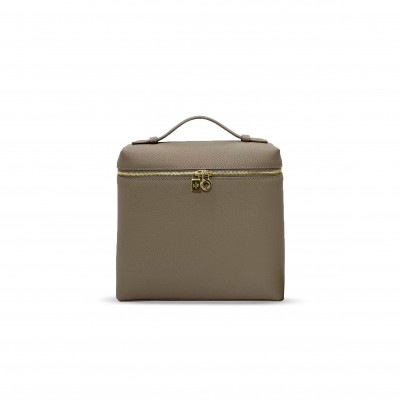 LORO PIANA EXTRA POCKET BACKPACK L23.5 FAN4042 (23*21*8cm) LORO PIANA EXTRA POCKET BACKPACK L23.5 FAN4042 (23*21*8cm)