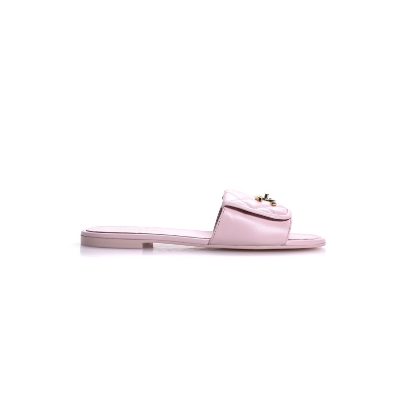 CHANEL LAMBSKIN QUILTED TURNLOCK FLAT MULES 1669317