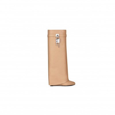 GIVENCHY SHARK LOCK BOOTS IN GRAINED LEATHER BE701KE16L-250