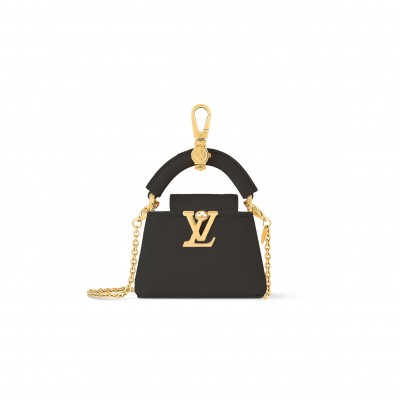 LOUIS VUITTON MICRO BAG CAPUCINES 130524 (10*9*4cm) LOUIS VUITTON MICRO BAG CAPUCINES 130524 (10*9*4cm)