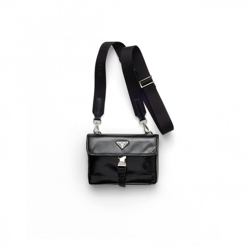 PRADA LEATHER SMARTPHONE CASE 2ZH108 (18*12.5*2.5cm) PRADA LEATHER SMARTPHONE CASE 2ZH108 (18*12.5*2.5cm)
