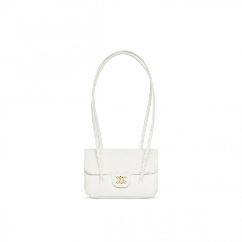 CHANEL CLUTCH WITH LEATHER STRAP AP5068  (17*11.5*5cm)
