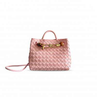 BOTTEGA VENETA SMALL ANDIAMO BAG 743568 (25*22*10.5cm) BOTTEGA VENETA SMALL ANDIAMO BAG 743568 (25*22*10.5cm)