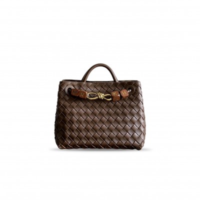 BOTTEGA VENETA SMALL ANDIAMO IN HAZELNUT BROWN BAG 743568 (25*22*10.5cm) BOTTEGA VENETA SMALL ANDIAMO IN HAZELNUT BROWN BAG 743568 (25*22*10.5cm)