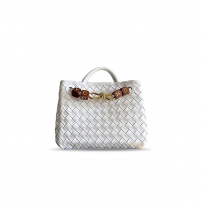 BOTTEGA VENETA SMALL ANDIAMO IN WHITE BAG 743568 (25*22*10.5cm)