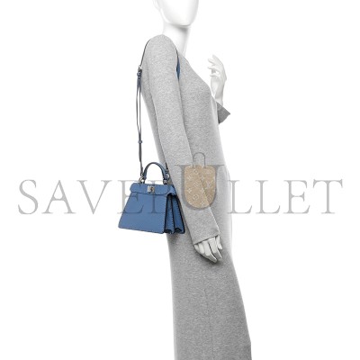 FENDI CUOIO ROMANO SELLERIA MACRO STITCHINGS PETITE PEEKABOO I SEE U ICONIC SATCHEL PLACCA ARGENTO (20*15*11cm) FENDI CUOIO ROMANO SELLERIA MACRO STITCHINGS PETITE PEEKABOO I SEE U ICONIC SATCHEL PLACCA ARGENTO (20*15*11cm)