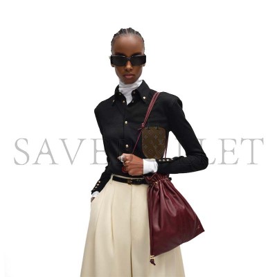 CELINE SMALL CRYSTAL POUCH IN LAMBSKIN 123662J79.28PO (32*29*0.5cm) CELINE SMALL CRYSTAL POUCH IN LAMBSKIN 123662J79.28PO (32*29*0.5cm)
