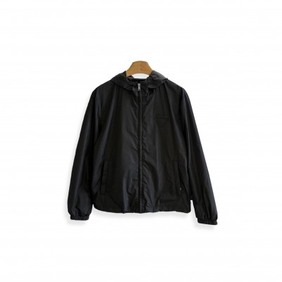 PRADA MEN'S BLACK SILK HOODED JACKET SGC913 PRADA MEN'S BLACK SILK HOODED JACKET SGC913