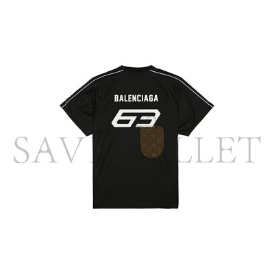 BALENCIAGA AUTOMOBIL LAMBORGHINI OVERSIZED SOCCER T-SHIRT 844234TSVU31000 BALENCIAGA AUTOMOBIL LAMBORGHINI OVERSIZED SOCCER T-SHIRT 844234TSVU31000
