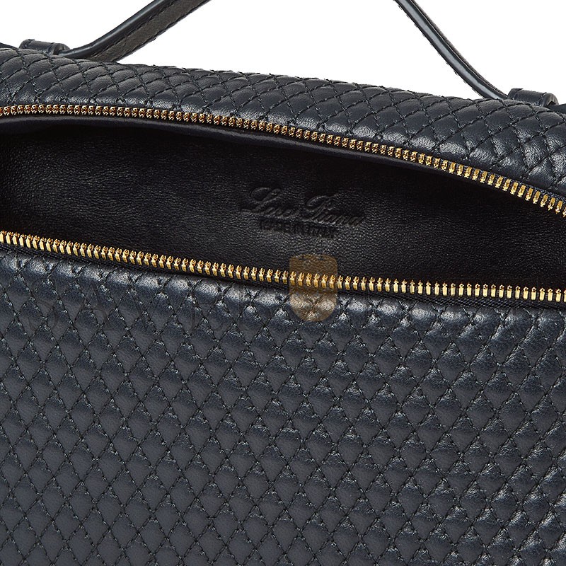 LORO PIANA EXTRA POCKET L19 FAP4694 (19*11.5*7 cm) LORO PIANA EXTRA POCKET L19 FAP4694 (19*11.5*7 cm)