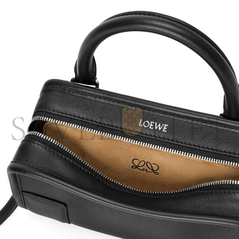 LOEWE MINI AMAZONA 180 BAG IN SOFT CALFSKIN A039AS4X12 (20*11.5*7cm) LOEWE MINI AMAZONA 180 BAG IN SOFT CALFSKIN A039AS4X12 (20*11.5*7cm)
