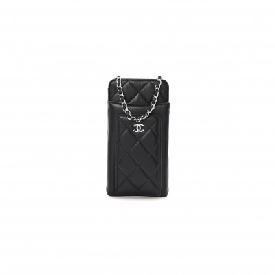 CHANEL LAMBSKIN QUILTED ZIP PHONE CASE BLACK (18*10*3cm) 