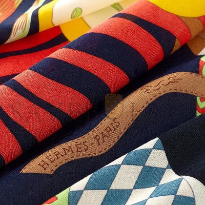 HERMES SCARF CHEVAL MASQUE SHAWL 140 H244305SV01 (136*135cm) HERMES SCARF CHEVAL MASQUE SHAWL 140 H244305SV01 (136*135cm)
