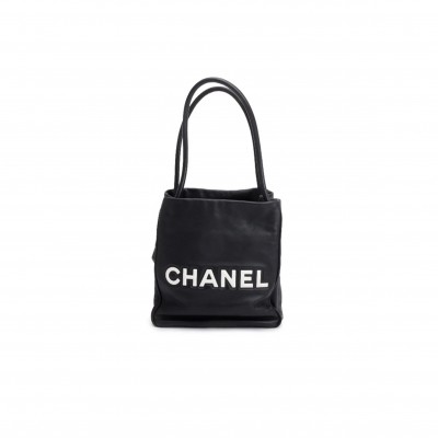 CHANEL LAMBSKIN CAMELLIA TOTE BLACK (26*24*12cm) 