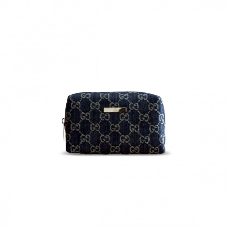 GUCCI MEDIUM COSMETIC CASE WITH GUCCI PLAQUE 875801 (17*9.5*5cm) GUCCI MEDIUM COSMETIC CASE WITH GUCCI PLAQUE 875801 (17*9.5*5cm)