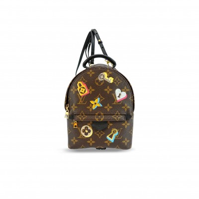 LOUIS VUITTON PALM SPRINGS MINI MONOGRAM LOVE LOCK M44367 (22*15*9cm) LOUIS VUITTON PALM SPRINGS MINI MONOGRAM LOVE LOCK M44367 (22*15*9cm)