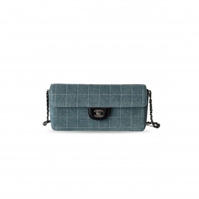 CHANEL BLUE DENIM EAST WEST CHOCOLATE BAR SHOULDER BAG (26*13*4cm) CHANEL BLUE DENIM EAST WEST CHOCOLATE BAR SHOULDER BAG (26*13*4cm)