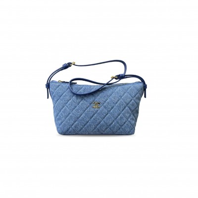 CHANEL CLUTCH WITH LEATHER STRAP AP5322 (19*13*8cm)