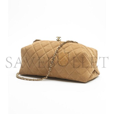 CHANEL CLUTCH WITH CHAIN AP5252 (26*17*12cm) CHANEL CLUTCH WITH CHAIN AP5252 (26*17*12cm)