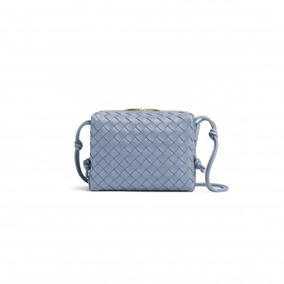 BOTTEGA VENETA SMALL LOOP CAMERA BAG 680255 (22*15*8cm) BOTTEGA VENETA SMALL LOOP CAMERA BAG 680255 (22*15*8cm)