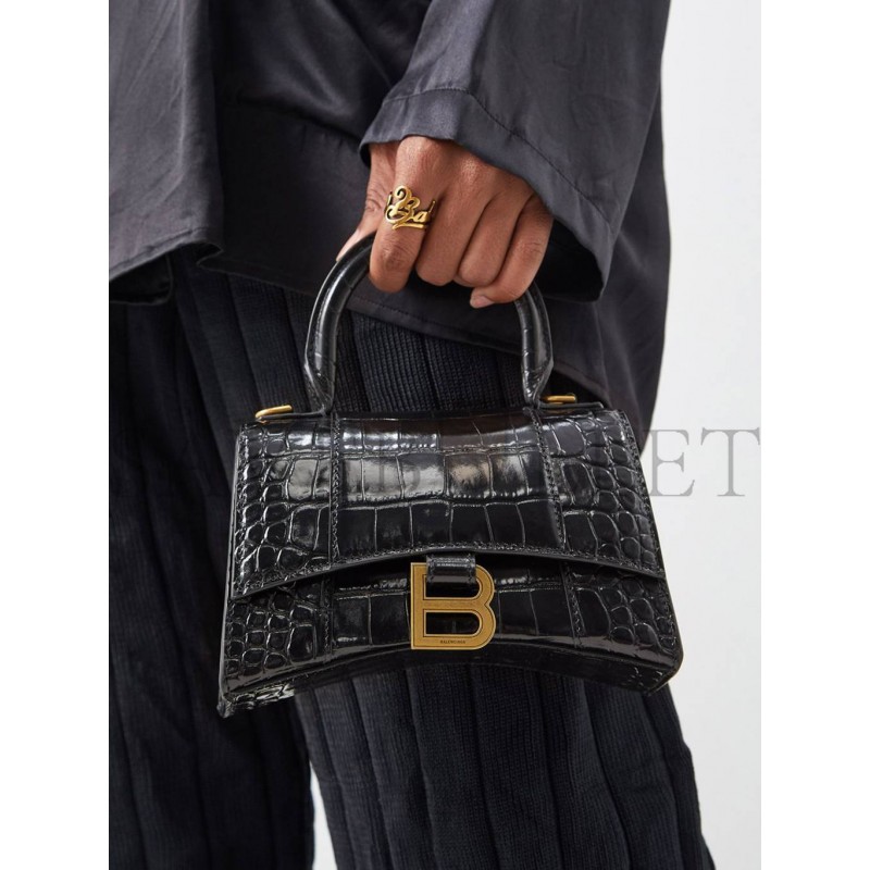 BALENCIAGA BLACK HOURGLASS XS CROCODILE-EFFECT LEATHER BAG  MATCHESFASHION US (19*12.1*7.6cm)