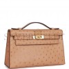 HERMES MASTER KELLY POCHETTE CHAI OSTRICH GOLD HARDWARE (22*12*13cm) HERMES MASTER KELLY POCHETTE CHAI OSTRICH GOLD HARDWARE (22*12*13cm)