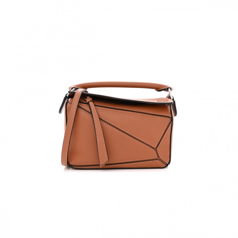 LOEWE CALFSKIN MINI PUZZLE BAG TAN (18*12.5*8cm)