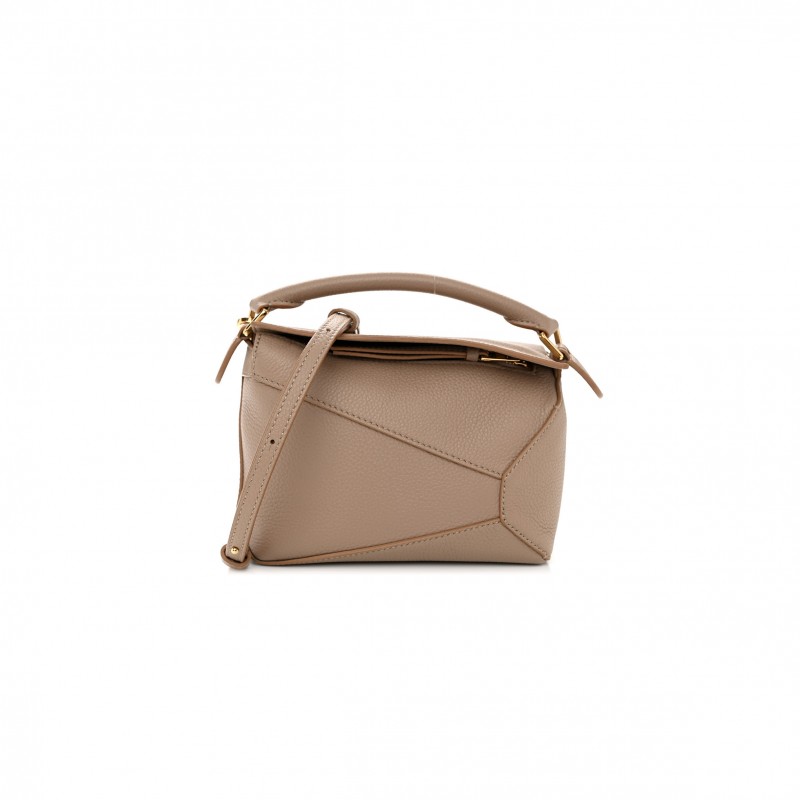 LOEWE CALFSKIN MINI PUZZLE EDGE BAG SAND (18*12.5*8cm)