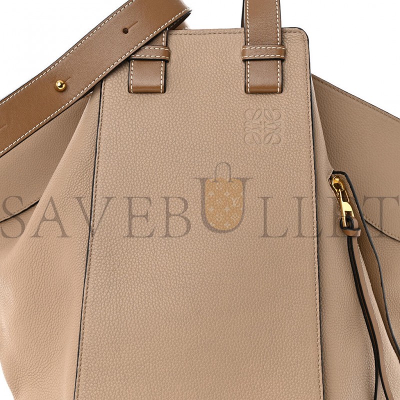 LOEWE CALFSKIN MEDIUM HAMMOCK SHOULDER BAG SAND MINK (32*30*17cm) LOEWE CALFSKIN MEDIUM HAMMOCK SHOULDER BAG SAND MINK (32*30*17cm)