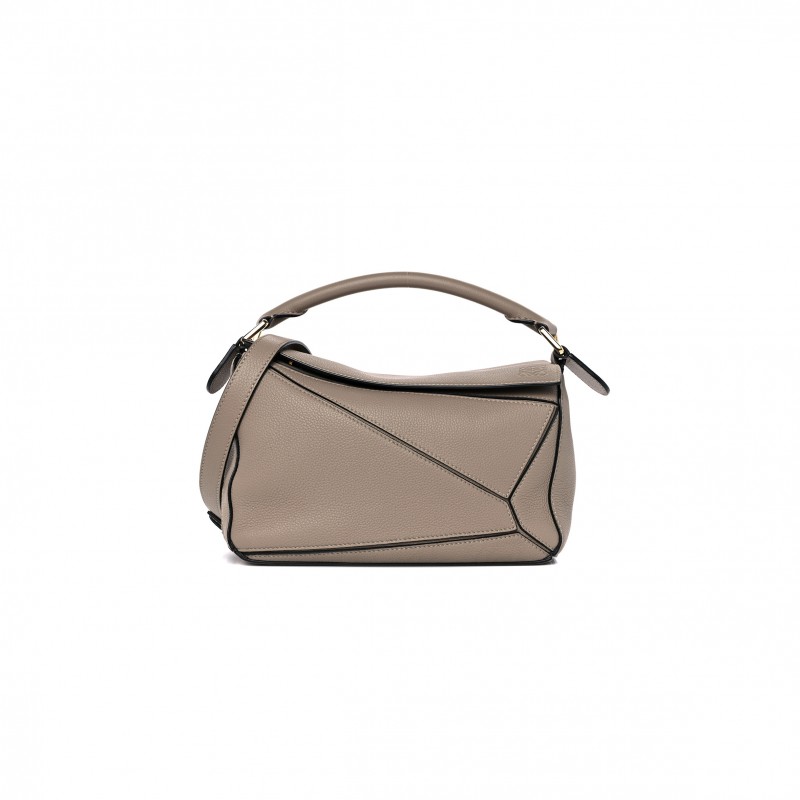 LOEWE GRAINED CALFSKIN SMALL PUZZLE BAG SAND (24*16.5*10.5cm)