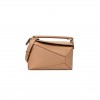 LOEWE GRAINED CALFSKIN SMALL PUZZLE EDGE BAG TOFFEE (24*16.5*10.5cm)