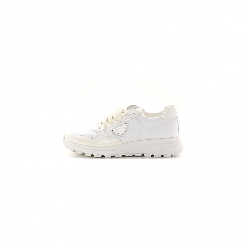 PRADA RE-NYLON SPAZZOLATO METAL TRIANGLE LOGO MENS PRAX 01 45MM SNEAKERS 8 WHITE PRADA RE-NYLON SPAZZOLATO METAL TRIANGLE LOGO MENS PRAX 01 45MM SNEAKERS 8 WHITE