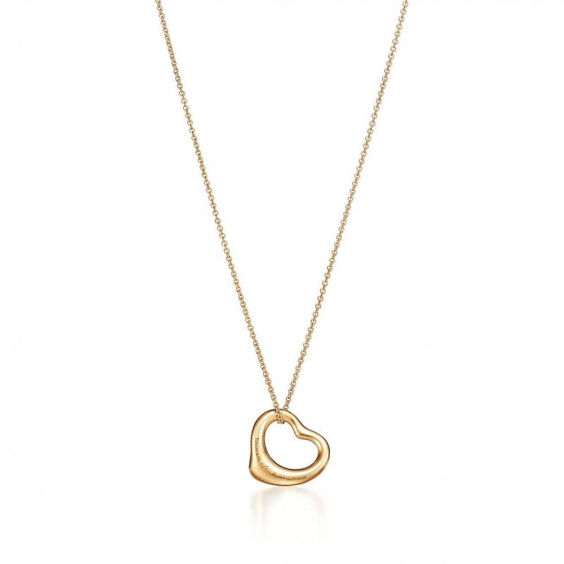 TIFFANY  ELSA PERETTI® OPEN HEART PENDANT IN YELLOW GOLD WITH RUBIES, 16 MM