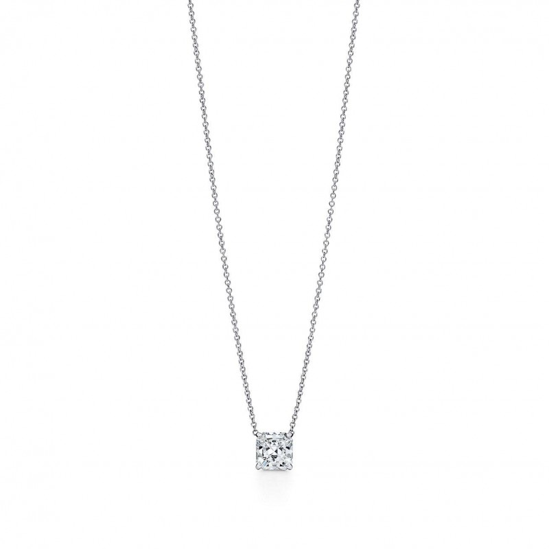 TIFFANY TRUE® PENDANT IN PLATINUM WITH A TIFFANY TRUE® DIAMOND