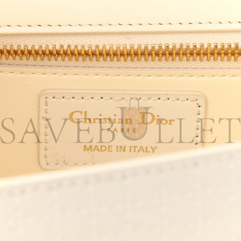 DIOR PATENT MICRO-CANNAGE 30 MONTAIGNE CHAIN FLAP BAG WHITE (25*15*8.3cm)