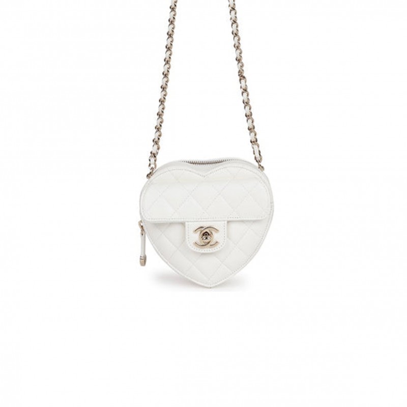 CHANEL CC IN LOVE HEART CLUTCH WITH CHAIN WHITE LAMBSKIN LIGHT GOLD HARDWARE (13*13*5cm)